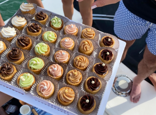 A Complete Guide to Choosing the Right Catering Party Trays for Your Event