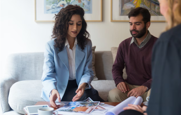 Why Hiring a Property Consultant in Dubai Is a Smart Move in 2025