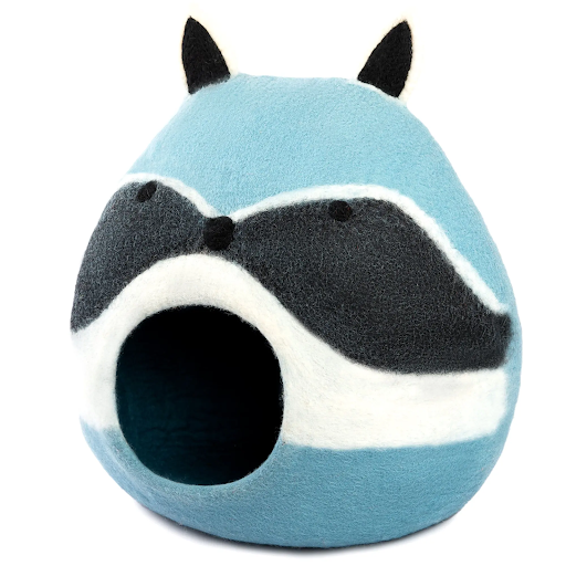 Why Handmade Wool Shelters Are Ideal for Indoor Cats